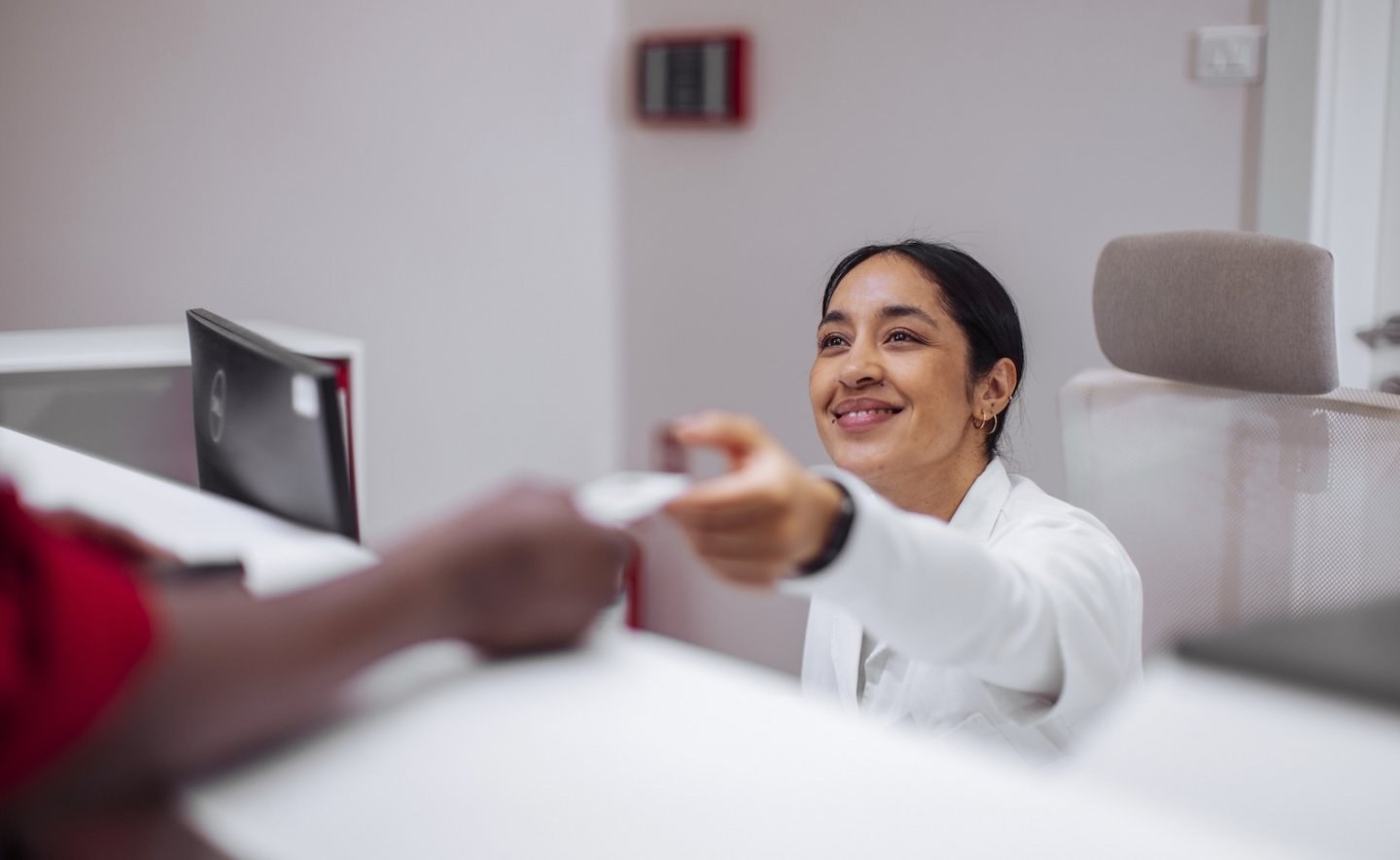 How Does Insurance Work With a PEO? A Clear Guide for Small and Mid-Sized Businesses